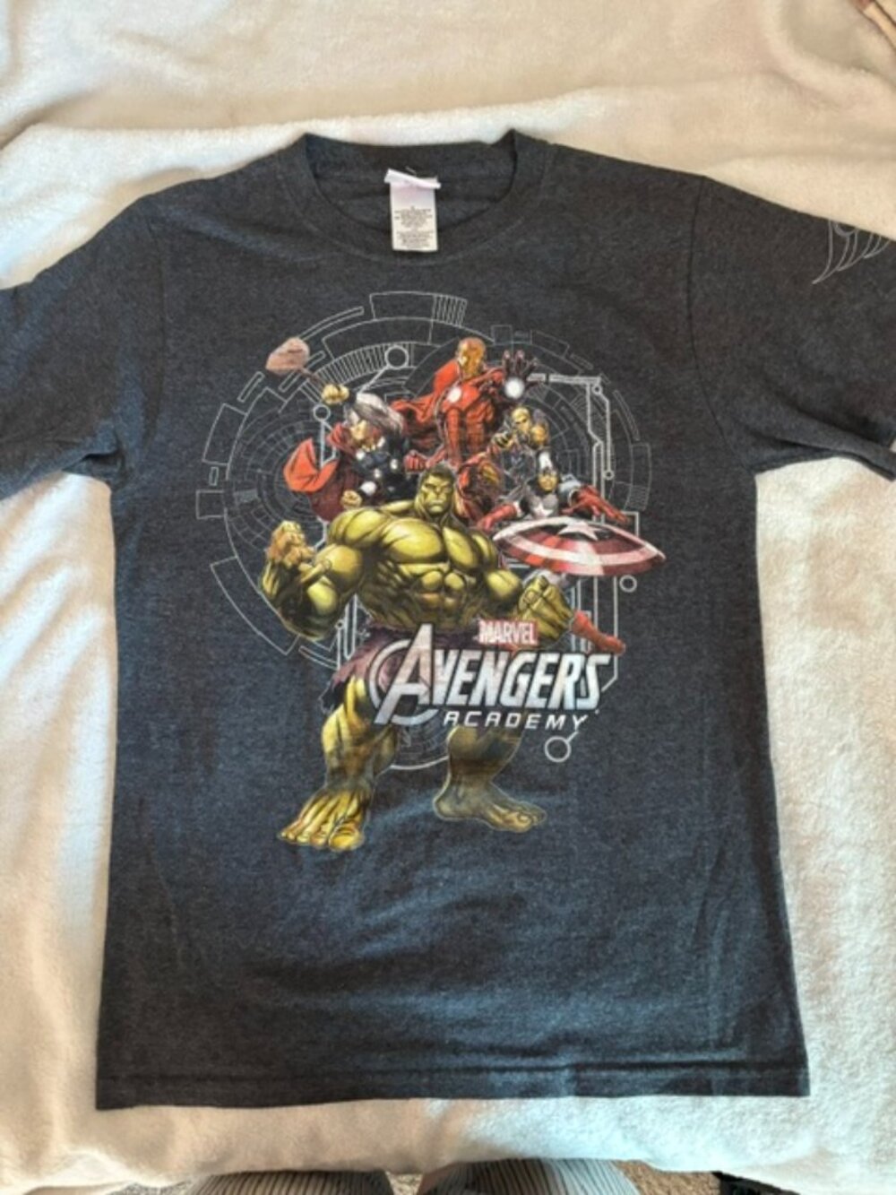 Disney Marvel Men's Small Short Sleeve T-Shirt.
